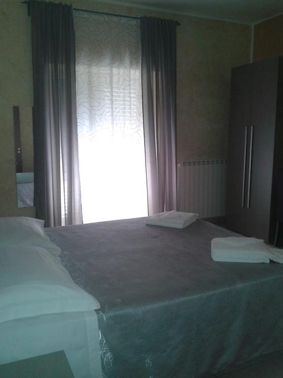 B&B Casa Venezia Bernalda Habitación foto